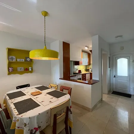 Private In Quinta Da Marinha With Golf View! 빌라 카스카이스